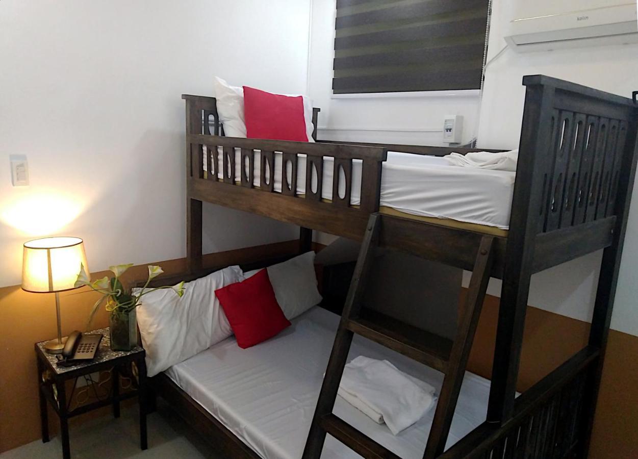Jil's Apartelle Tagaytay City Extérieur photo