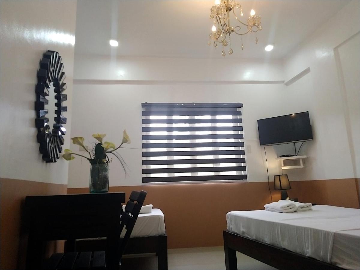 Jil's Apartelle Tagaytay City Extérieur photo