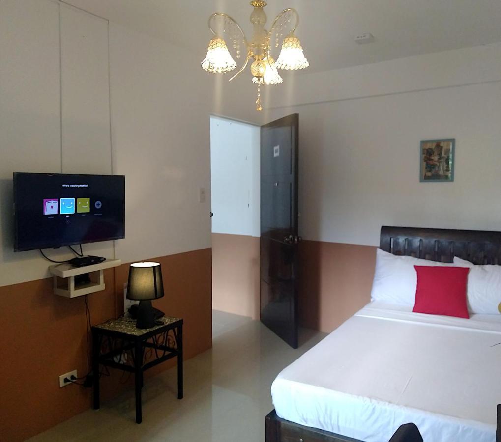 Jil's Apartelle Tagaytay City Extérieur photo