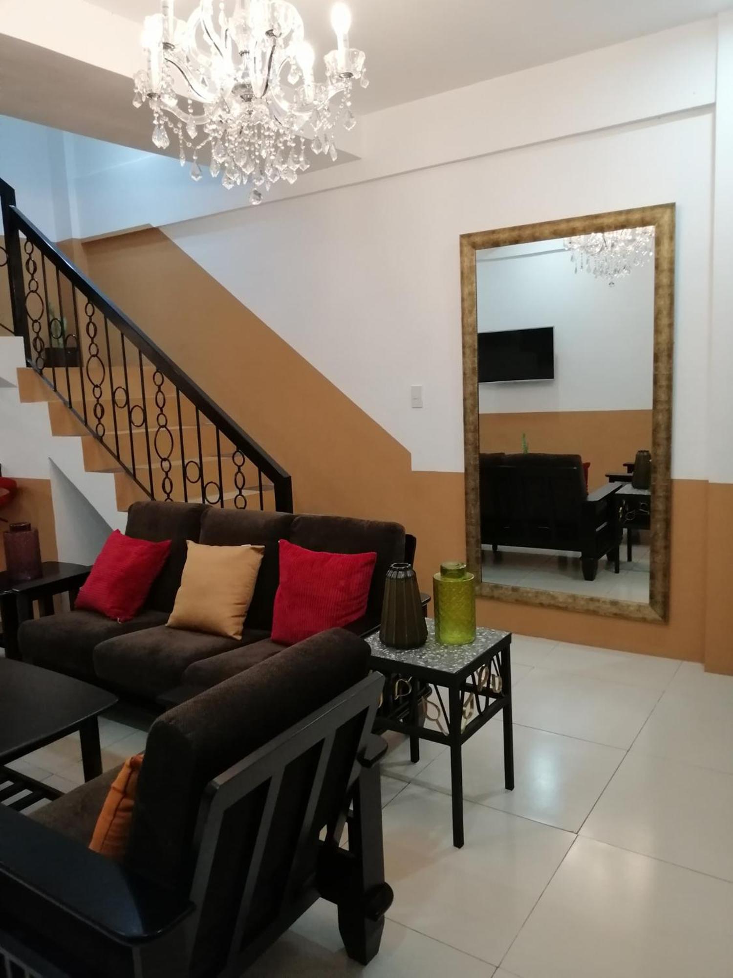 Jil's Apartelle Tagaytay City Extérieur photo